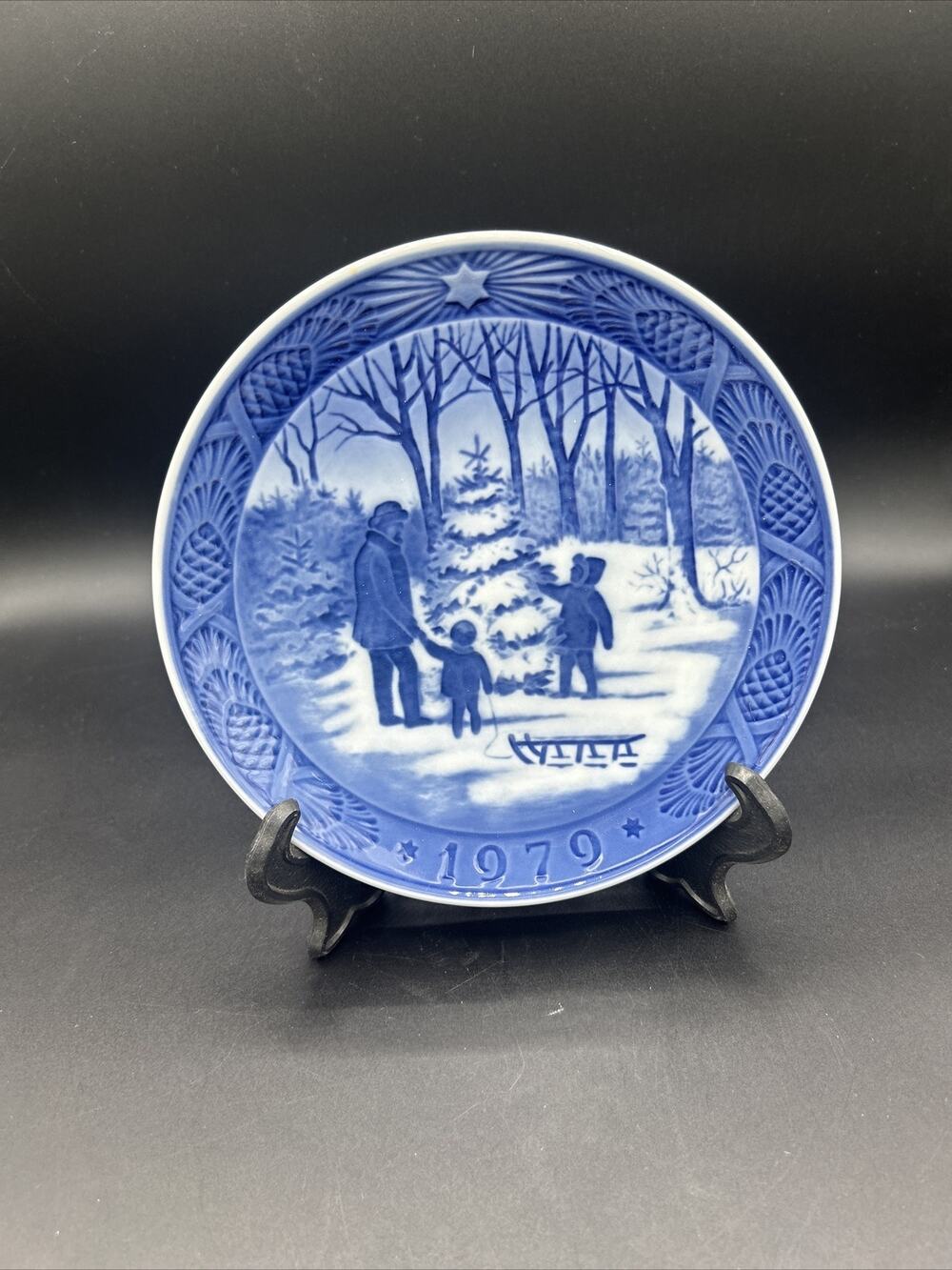 1979 Royal Copenhagen Denmark In "Choosing The Christmas Tree” Plate 7”